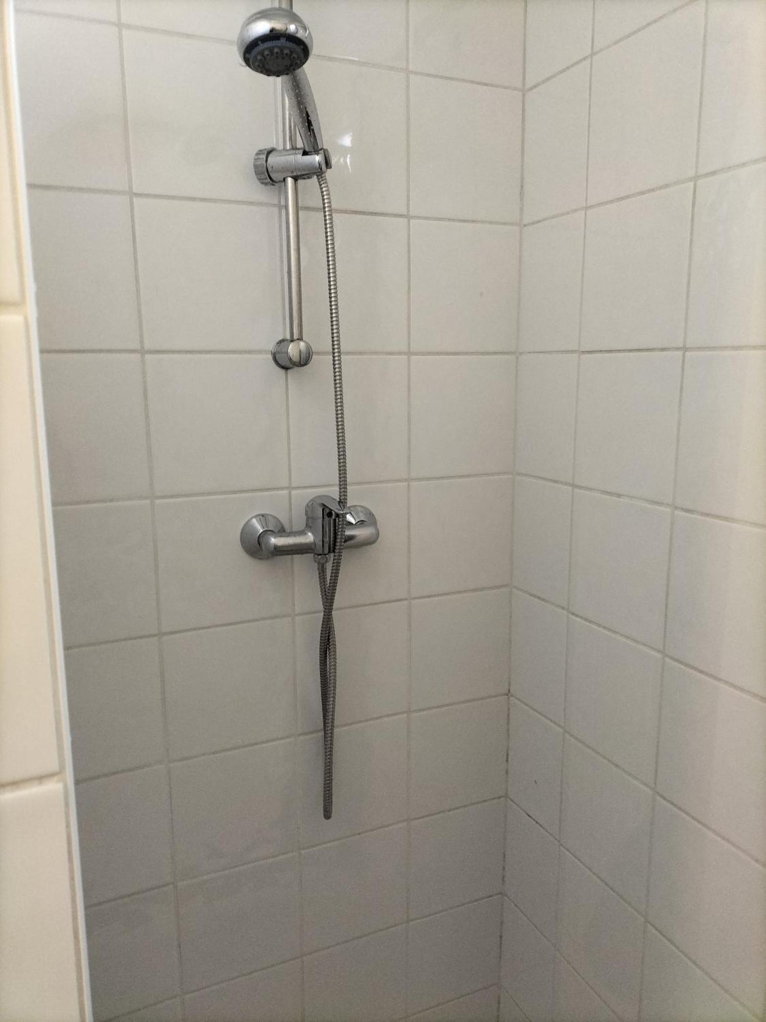 Joli Appartement Proche Metro Лион Экстерьер фото